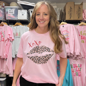 Valentine's "XOXO Leopard Lips" Pink Bella Canvas Women's T-Shirt S219