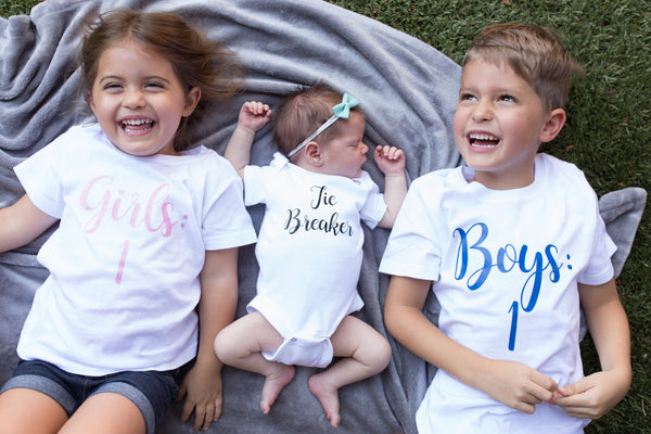 Tie Breaker Sibling Set | Oldest, Middle, and Youngest Shirt Set | White Short Sleeve Shirts and Onesie | Boys, Girls, Pregnancy Announcement, Siblings | 497